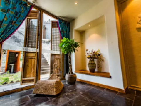 Liquan Xiangshe Courtyard Homestay (Yuanjia Village) Hotels in Liquan