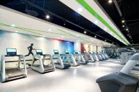 Huaxi Hotel - Gym