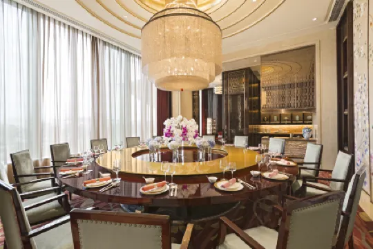 the International Trade City, Yiwu - Marriott Executive Apartments Отели рядом с достопримечательностью «Yiwu Guoji Bolan Center»