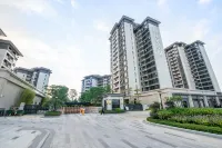Four Seasons Mansion Apartment Hotel