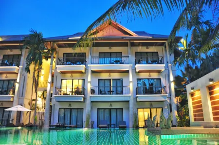 Navatara Phuket Resort