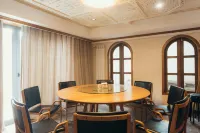 Floral Hotel · Yixing listen to the wind Hotel - Bungalows