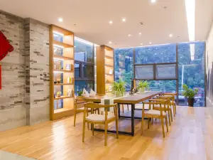 花築·撫羽山居（黃山宏村景區黃山景區換乘中心店）