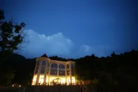 Zhashui Zhongnan Impression Hotel Hotels in Zhashui