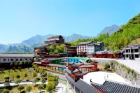 Xinnong Court Hotel Hotels in Hefeng