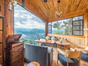 花築·龍勝月上山舍客棧（龍脊梯田九龍五虎觀景台店）