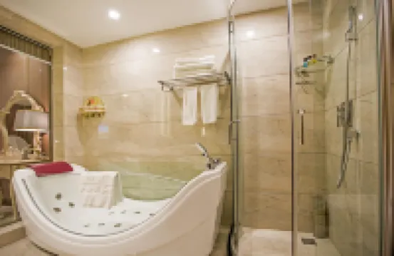 長春紅事會ビジネスホテル