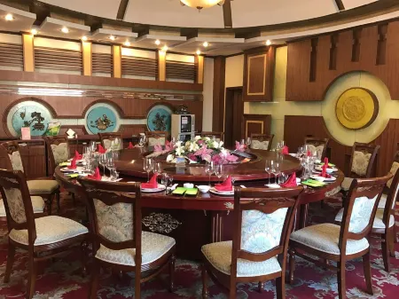 Wusongshan Hotel Отели рядом с достопримечательностью «Tongling Liqiao River Town Resort»