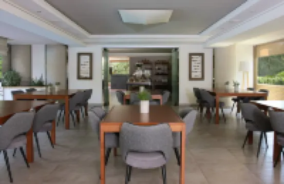 Blazer Suites Hotel