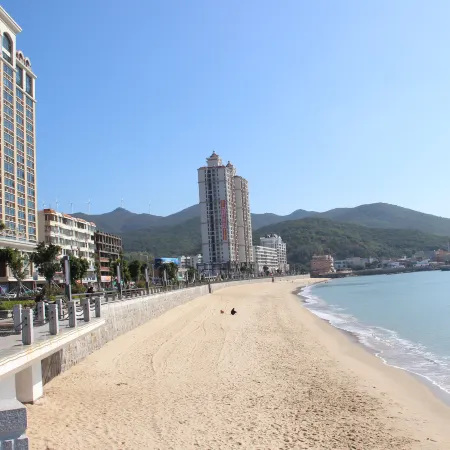Century Seaview Hotel