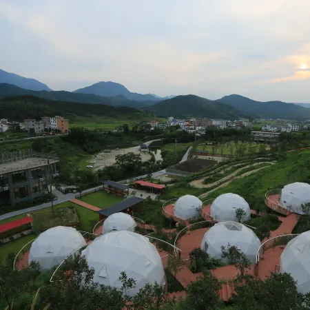 Starry Sky Hotel