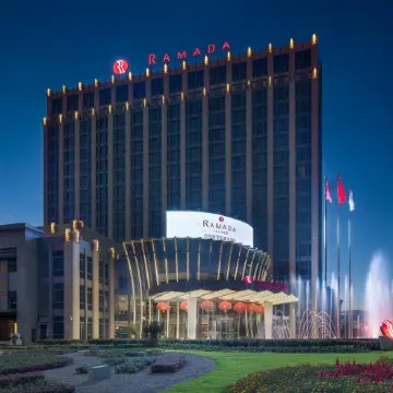 Ramada by Wyndham Taizhou Hotels near Qiongtai Fairyland Canyon