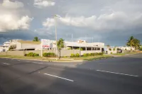 Hampton Villa Motel Hotel dekat C.Q. Military & Artifacts Museum