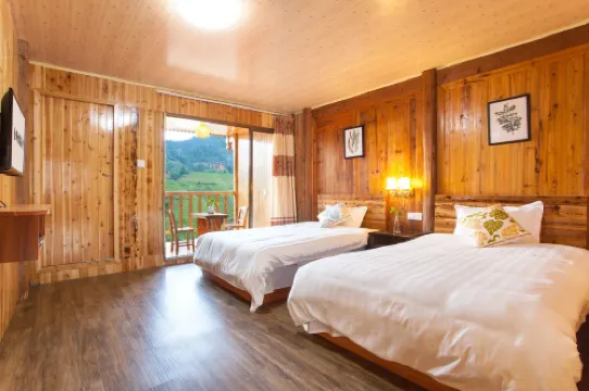 Longji Terraced Field Panjiayuan Chinese Inn