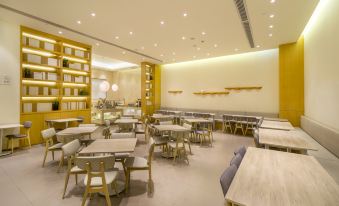Yitel Hotel (Shanghai Xiupu Road & Kangqiao Metro Station)