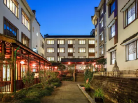 Julong Hotel Hotels in Qingyang
