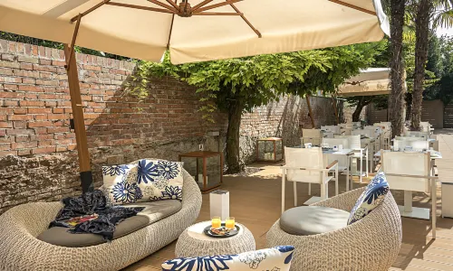 The Venice Times Hotel