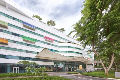 Village Hotel Changi by Far East Hospitality Hotel dekat BOSS（Changi T3 Store）