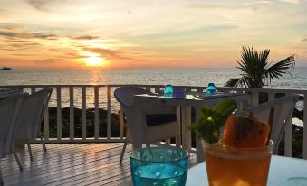 5. Phuket S..