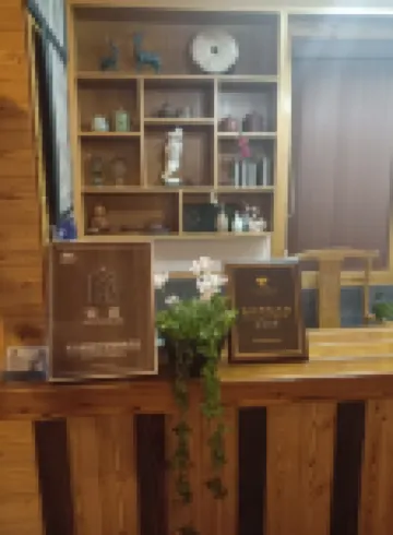 Linzhongge Hostel