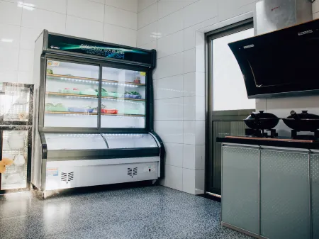 Huangshan Baojia Light Luxury Inn Отели рядом с достопримечательностью «Huizhou Cultural Park · Huashang Villa - Swimming Pool»