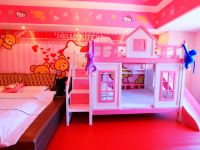广州云朵公寓(原广州长隆月牙儿公寓酒店) - 可爱粉色猫亲子吊篮城堡三床房