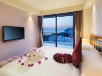 三亚辰光克拉码头酒店 - 180度家庭海景两房一厅套房