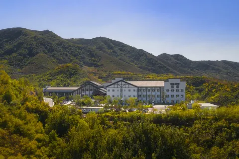 Western Evergreen Pu Zhen Hotel
