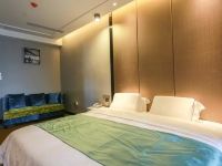 荆州艾米时尚酒店 - 普通大床房(无窗)