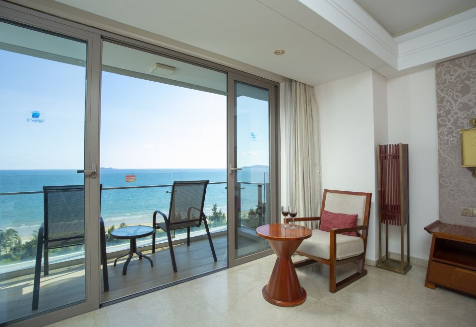 5. 싼야 하이리팡 ..