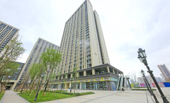 Jianshe Hotel (Chongqing West Railway Station)