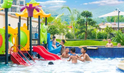 Longmen Luyuan Holiday Hotel Отели рядом с достопримечательностью «Цзяньчжуан»