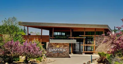Lakeview Resort Hecla Hotels in 