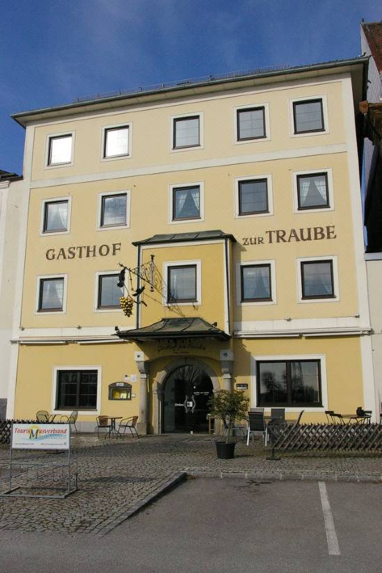 Gasthof Zur Traube-Mauthausen Updated 2022 Room Price-Reviews & Deals |  Trip.com