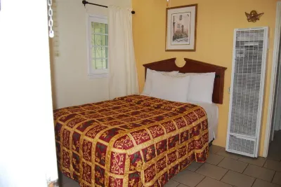 Oceana Boutique Hotel Hotels near Albertsons