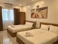 Louis Hotel - Bui Vien Walking Street - Bed and Breakfast