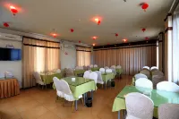 Merry Home Hotel (Leshan Giant Buddha Minjiang 2nd Bridge)