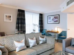 Top 6 Four-Star Hotels in Surrey