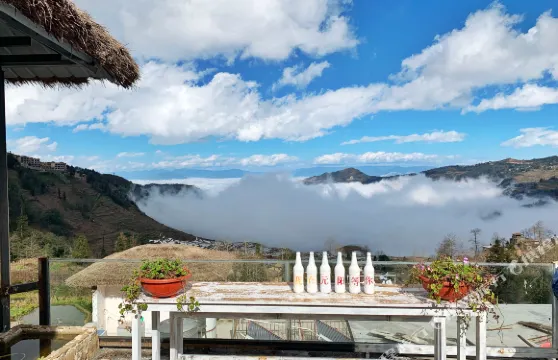 元陽雲海山居（多依樹景區店）