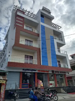 Hotel Reyansh Các khách sạn ở Champawat