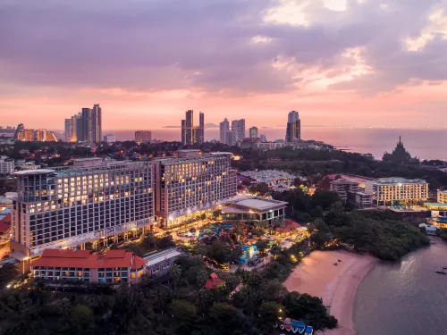 โรงแรมเดอะ ซายน์ โรงแรมในพัทยา