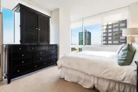 Global Luxury Suites at Newport - Pools