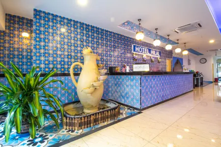 Hotel Hilal Отели рядом с достопримечательностью «Таман Тасайк Сайберджая / Сайберджая Лейк Гарденс»