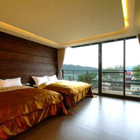 Lake View Hostel Resort Отели рядом с достопримечательностью «Канатная дорога над озером Солнца и луны»