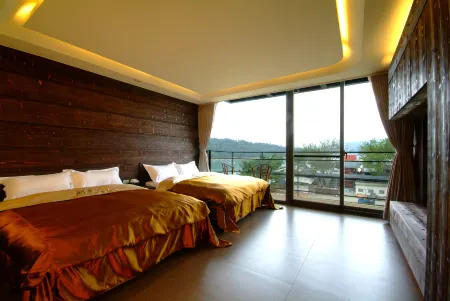 Lake View Hostel Resort