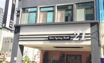 21 Jiaoxi Hot Spring Hotel