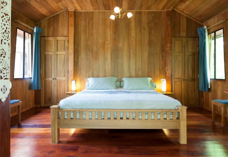 peaceful-teak-wood-pavilion-house-log-cabin-trip