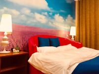 青岛和平居主题梦幻酒店 - 浪漫圆床房