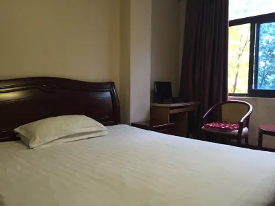 Shifeng Hotel