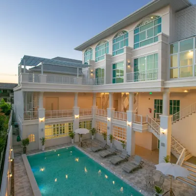 เดอ ฮัก โฮเทล แอนด์ เรสซิเดนซ์ โรงแรมใกล้พิพิธภัณฑ์อูบคำ